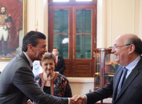 saludo santiago peña saluda a ilan goldajn